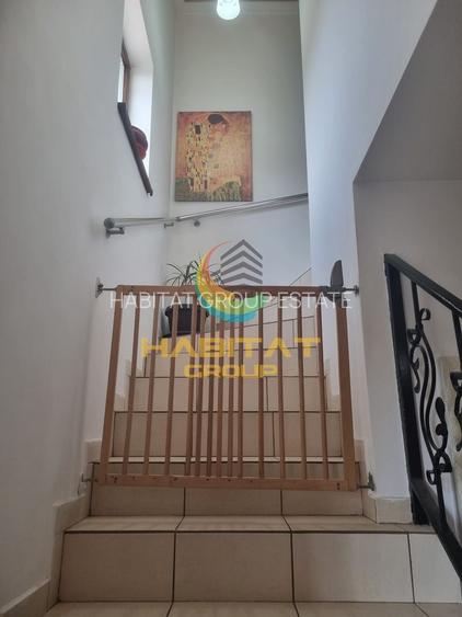 Casa 4 camere- teren 250mp- Adiacent Bd. 1Mai - 11