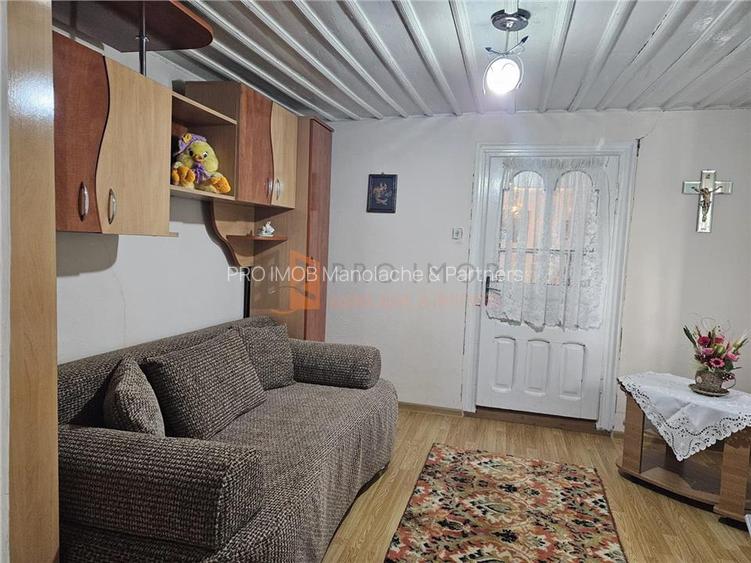 Casa tip parter + beci si teren 4684 mp in Candesti, Vernesti - 11
