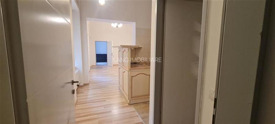 VAND APARTAMENT 3 CAMERE ULTRACENTRAL - 3