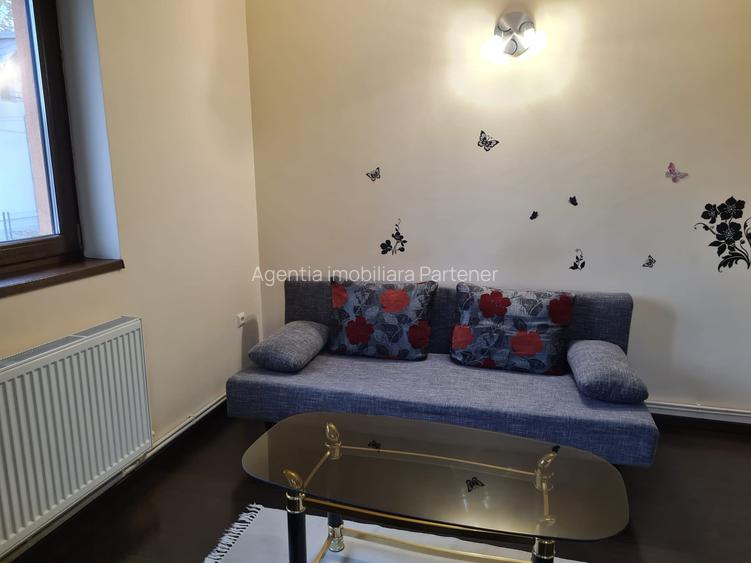 Apartament  3 camere, in vila, Centru, mobilat, finisaje moderne - 12