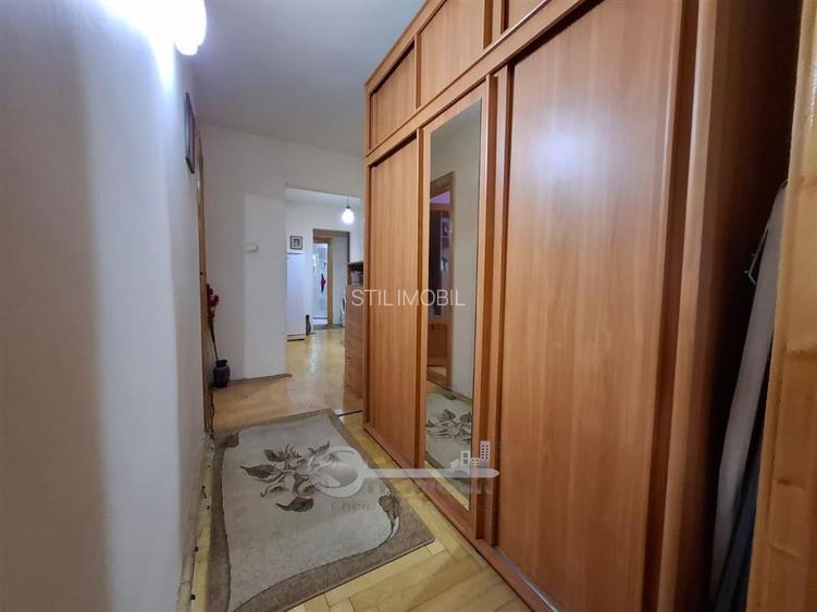 Liber, apartament 3 camere, Nicolina 2, baie cu geam, 60 mp utili - 14