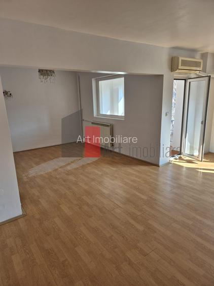 Vanzare apartament 4 camere Lujerului - 3