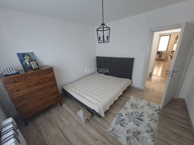 Apartament cu 3 camere decomandat, etaj 4/10, zona Alexandru cel Bun - 2
