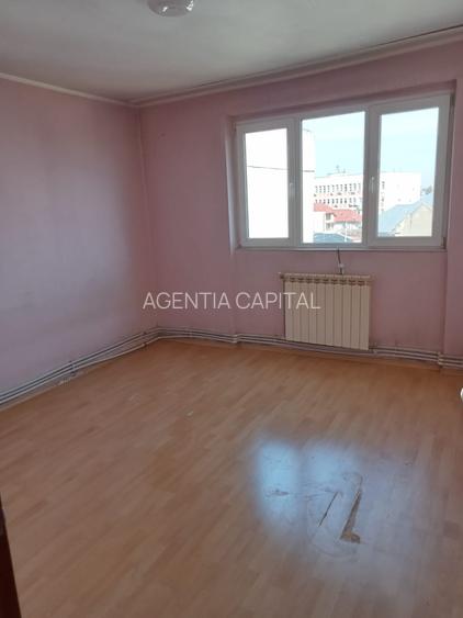 Apartament decomandat Piata Centrala - 3