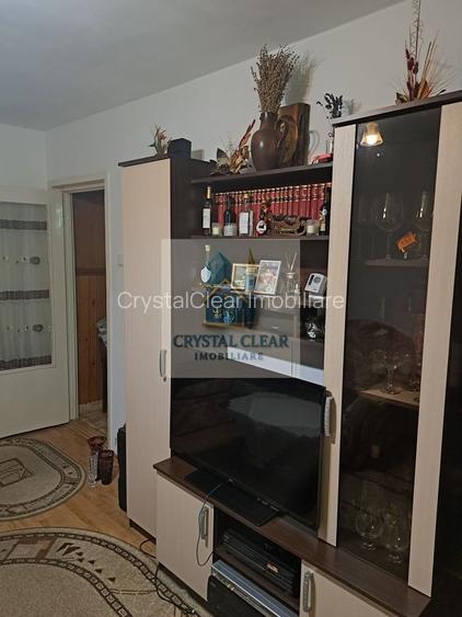 Apartament 3 camere - cartierul Dâmbu Pietros - 4