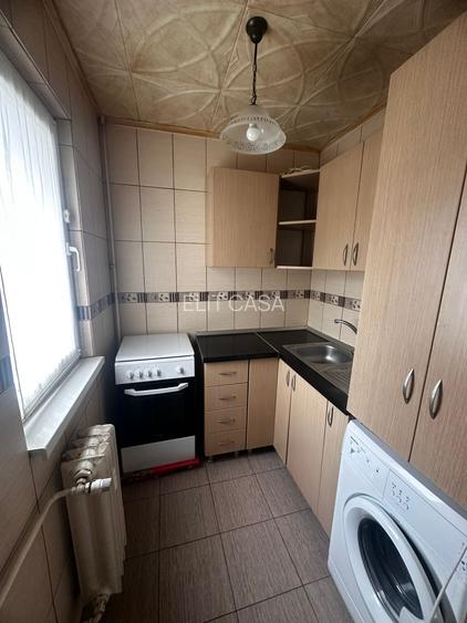 Apartament cu 2 camere, etaj 3/4, zona Tatarasi - 5