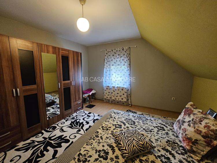 Două case individuale, P+M, construcții 2002/2007, în Giroc, comision 0% - 17