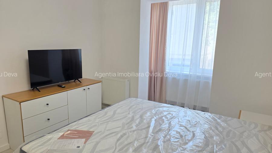 Inchiriez apartament 2 camere in Deva, zona ultracentrala (La Cal), et 1 - 7