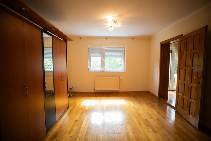 Vila superba pe strada privata! - 9