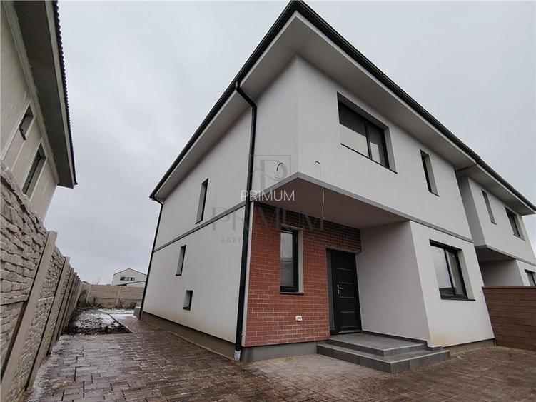 Duplex separat prin camera tehnica - zona LIDL - asfalt. - 2