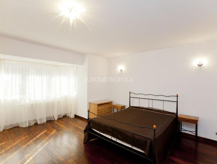 Apartament 5 camere Dacia - 10