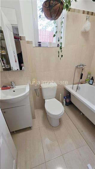 CASA 5 CAMERE 196 MP TEREN 225 MP DAMBUL ROTUND - 12