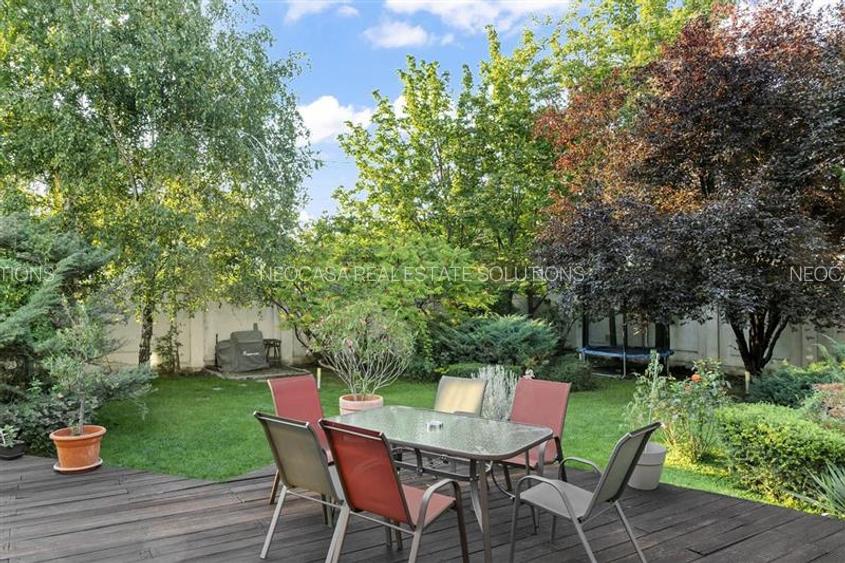 Vila de lux in apropiere de Cambridge School | Curte superba - 8