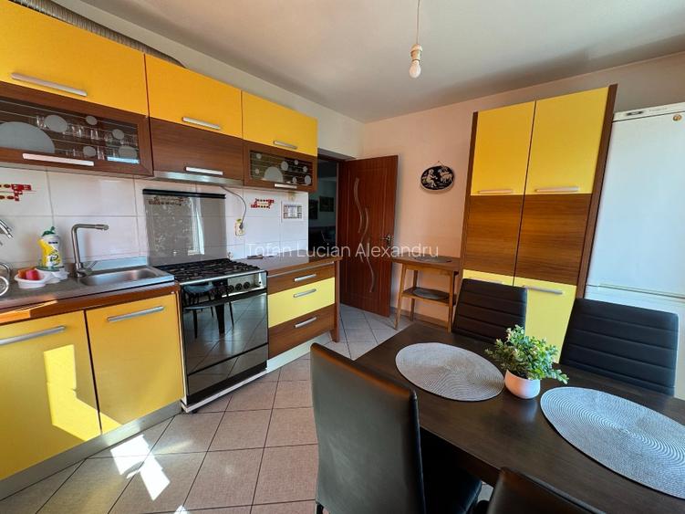 Proprietate cu 2 Vile și Vedere Panoramică – Gura Humorului (1km de Centru) - 10