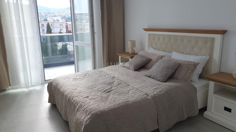Inchiriez apartament 2 camere bloc VIVA Deva - 2