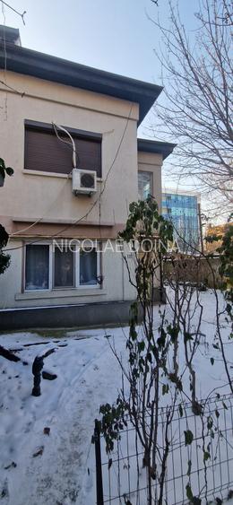 De vanzare casa curte comuna pe str Aurel Vlaicu 5 min Stefan cel Mare - 7