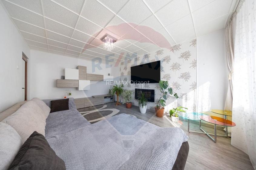 2 camere cu priveliste superba. Sacele - 2