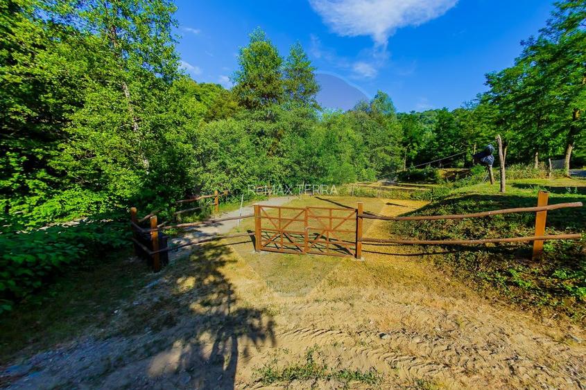 CASA DEOSEBITA DE VANZARE INTRERAURI, COAS - 36