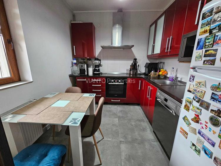 Apartament 3 camere decomandat | Curte proprie | 2 locuri parcare - 3