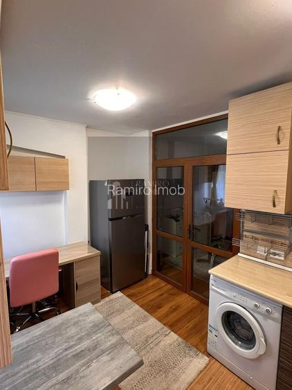 Garsoniera 31mp renovata etaj 1-bloc 1981 -10 minute Metrou Dristor - 7