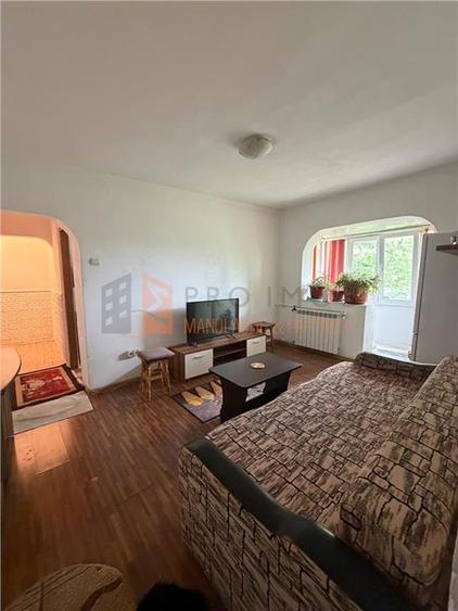Apartament 2 camere cf 2 semidecomandat zona Micro 14