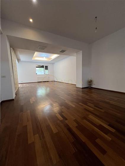 Apartament de 3 camere de vanzare in zona Herastrau la 1 min de parc