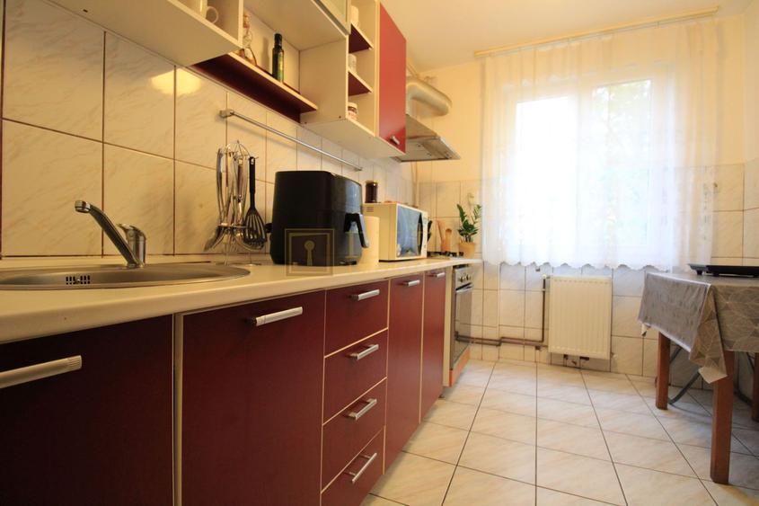 2 camere; centrala proprie Medicina - Vasile Lucaciu