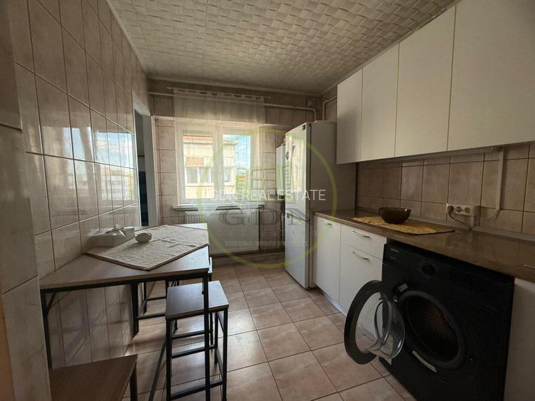 Apartament 2 camere, 58mp, cartier Lapus, zona Mall Electroputere - 6