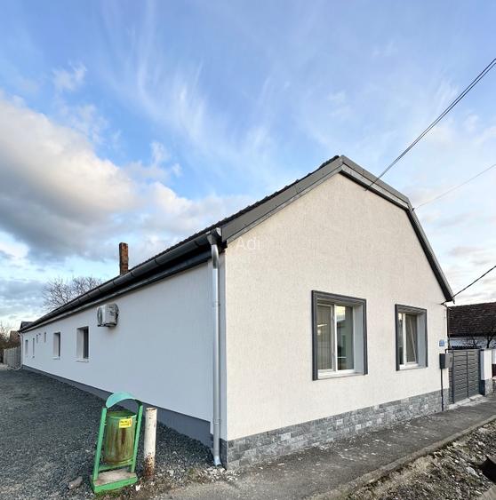 Vand casa in comuna Giarmata - 2