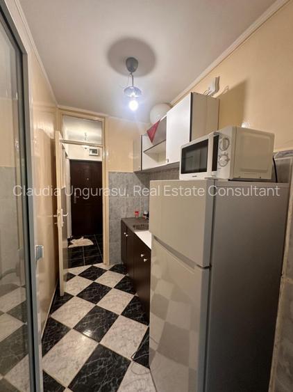 Garsoniera decomandata, zona Tei - 9