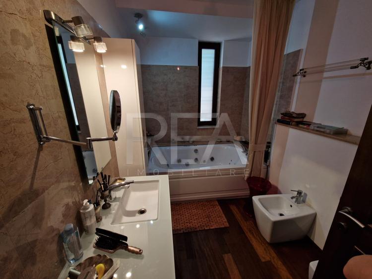 4 camere, Floreasca, an 2007, centrală, 155 mp, terasa: 115 mp