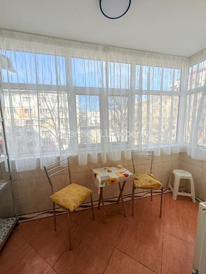 NICOLINA, STR. LIBERTATII, 3 CAMERE DECOMANDAT, ET 2 - 4