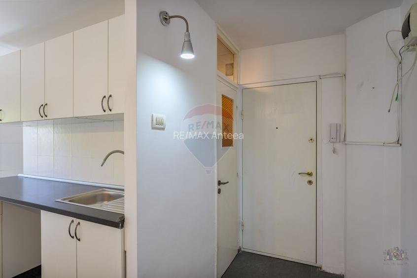Apartament cu 3 camere de vânzare în zona Lacul Tei - 6
