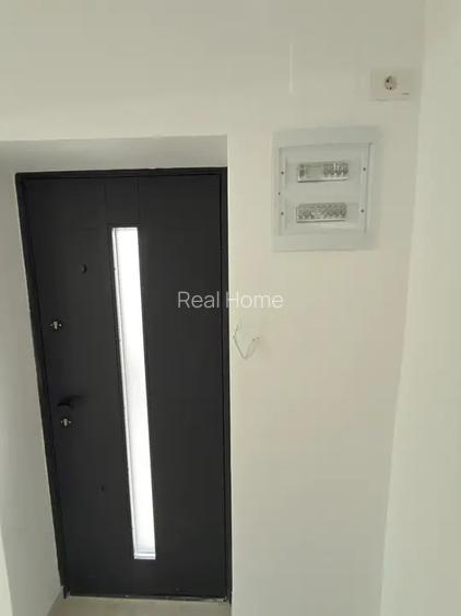 Casa Vila noua 3 dormitoare + birou / 4 bai / 16 min metrou 1 Dec 1918 - 22