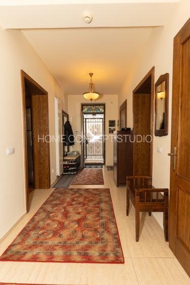 Vila cu PISCINA acoperită, zona centrala în Periș - 9