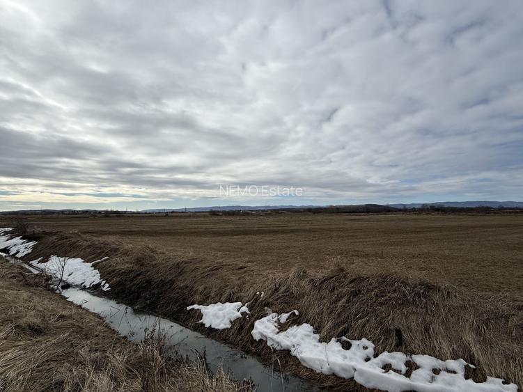 Teren extravilan | Rădăuți – zona Jalcău | 3.900 mp | 41 m front - 4