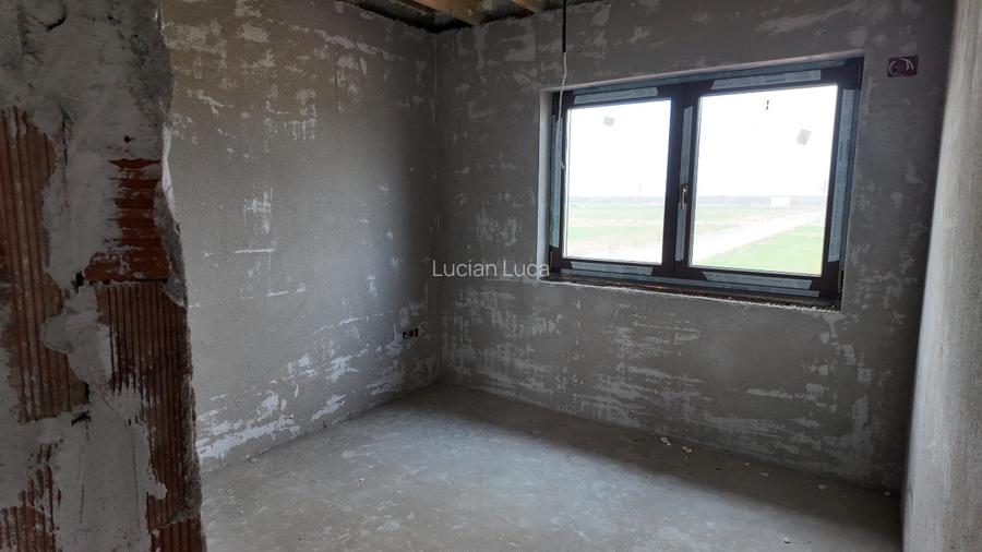 Vand casa individuala la cativa km de Timisoara - 11