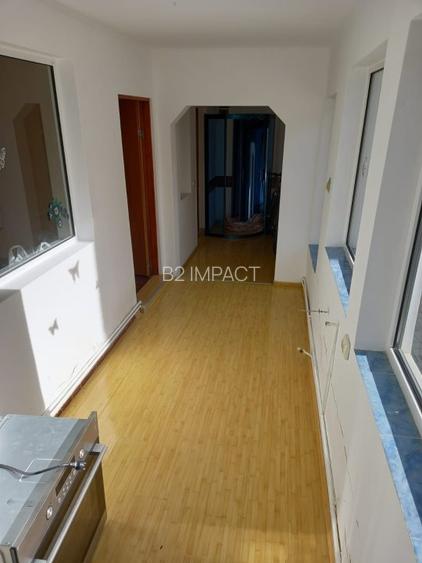 Apartament la parterul unui imobil P+1 situat in Busteni, Strada Cuza Voda, PH - 12