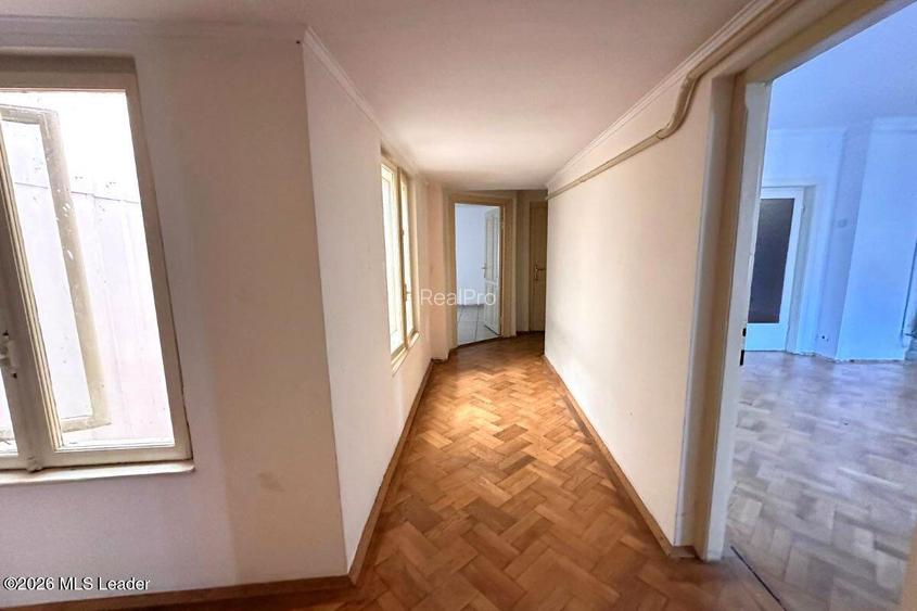 	B-dul Carol I nr. 59, 188 mpu, etaj 3, 6 camere, bloc mic - 26