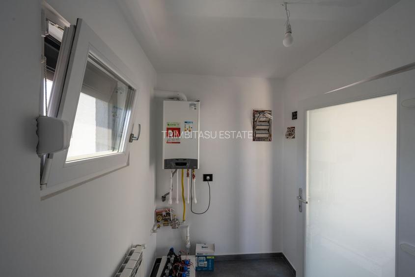 CASA TIPLA, Racordata la toate Utilitățile ! Domnești ! - 17