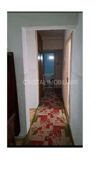 De vanzare Apartament 3 camere  Drumul Taberei - 5