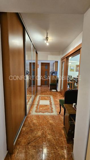 Unirii-Decebal stradal, 4 camere, etaj 6, st- 115 mp, - 5