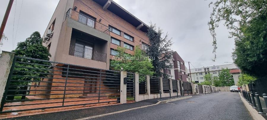 Vila lux Baneasa-Lac, langa Petrom City, zona exclusivista pe malul lacului - 2