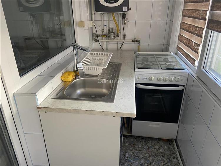 Garsoniera  de inchiriat , zona  b- dul Brailei , parter , decomandata , mobilat - 2