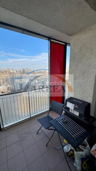 De vanzare - 3 camere decomandat etaj 4 - Splaiul Unirii - 14