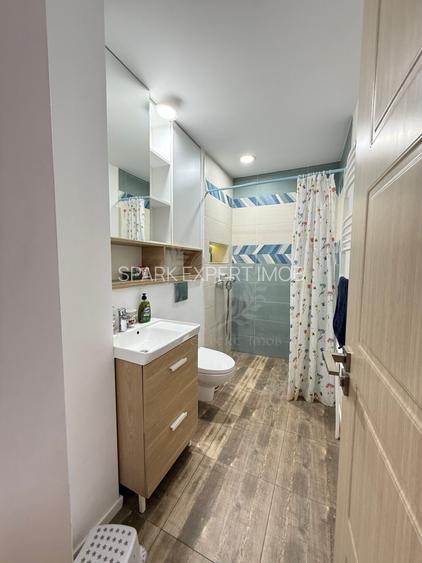 APARTAMENT 4 CAMERE, // ZONA REPUBLICII - 11