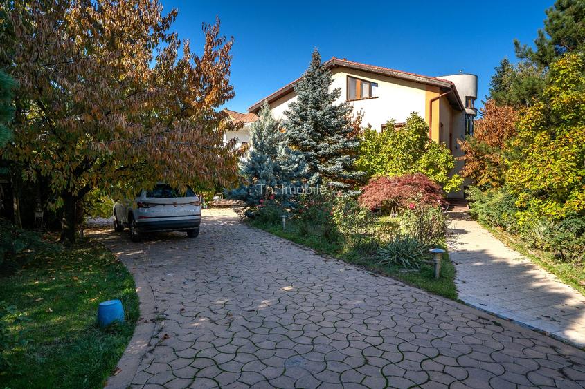 Vilă superbă, 13-17 camere, ponton privat și vedere panoramică la Lacul Morii - 3