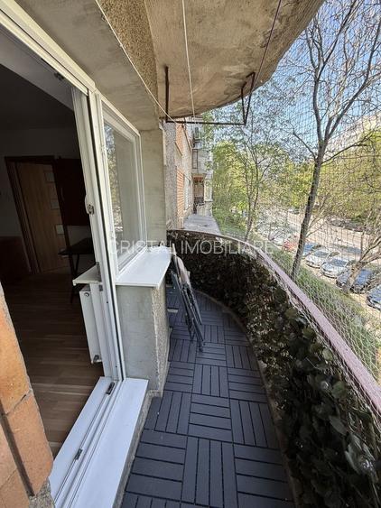 Garsoniera.  Etaj 1.  Calea Vacaresti. La 6 min de metrou Timpuri Noi. - 4