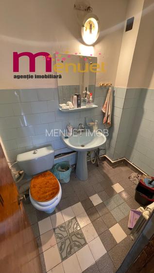 Apartament 3 camere,str.Spitalului - 8