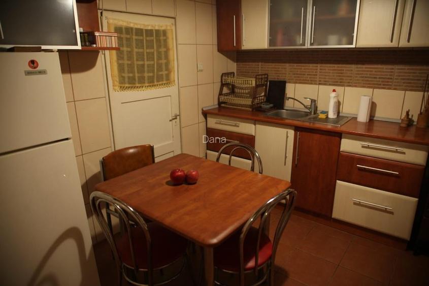 VAND CASA SI CURTE SPATIOASE DE 400 mp ,SITUATE INTR-O ZONA LINISTITA! - 12